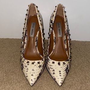 Steve Madden Proto Natural Snake and Gold Studded Pumps